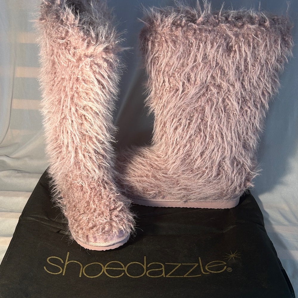Shoe Dazzle Women's Plush Pink Boots